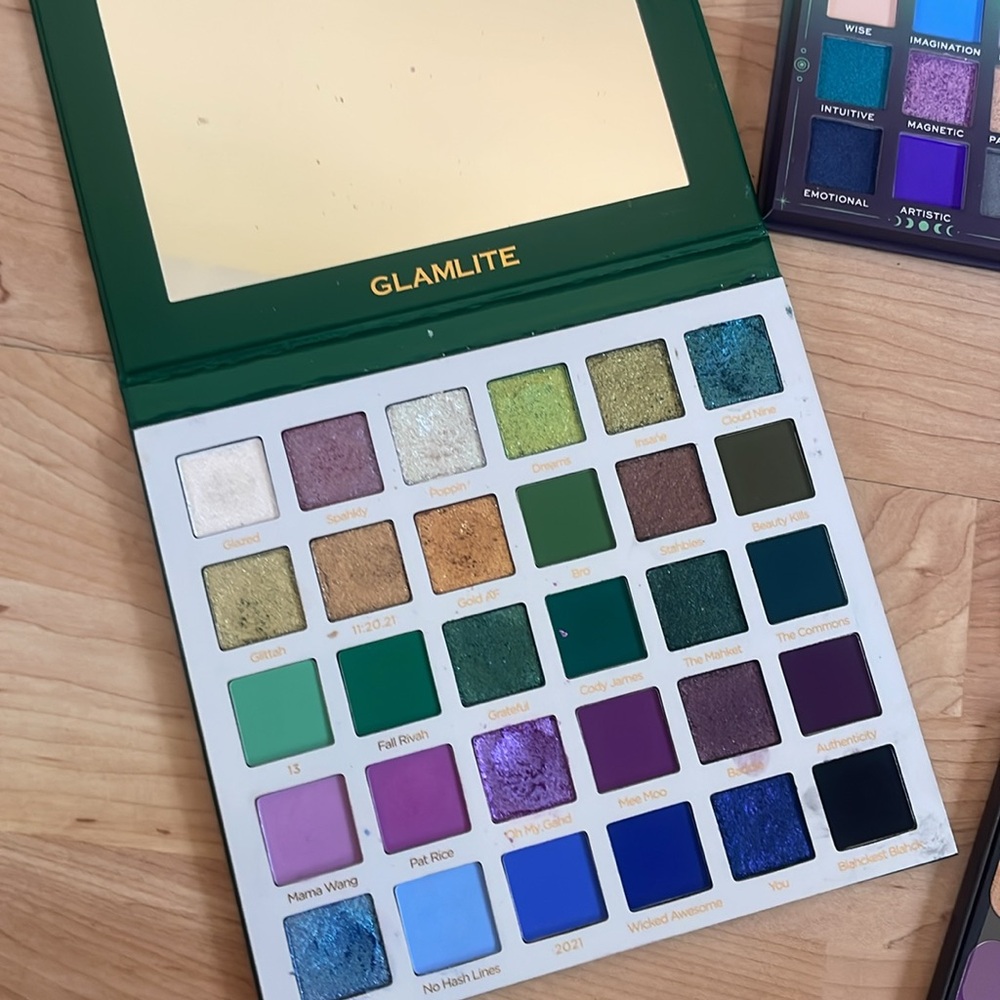 Makeup palette collection - Picture 5 of 8
